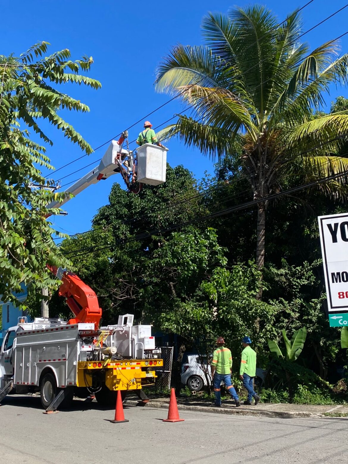 Tras la vaguada, EDENORTE normaliza por completo el servicio eléctrico en Puerto Plata