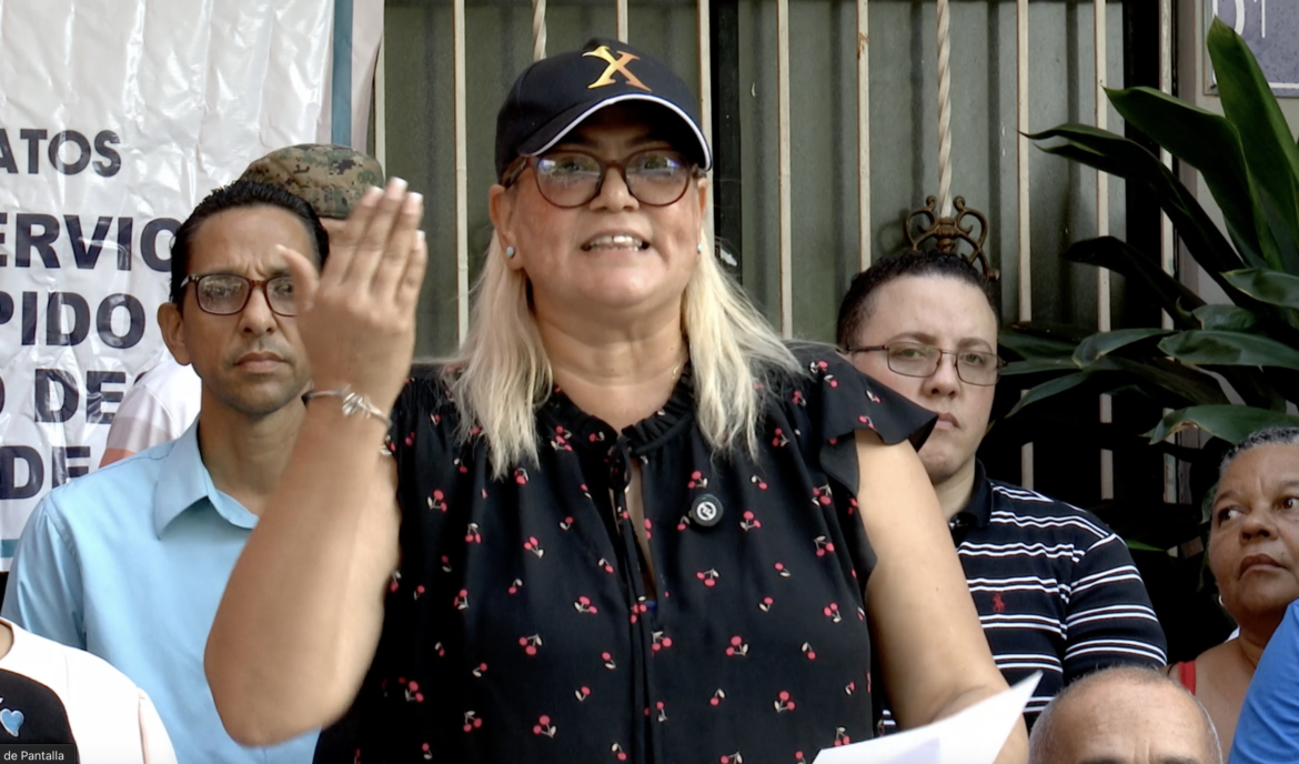 Comunidad exige reapertura de clínica en Los Mameyes