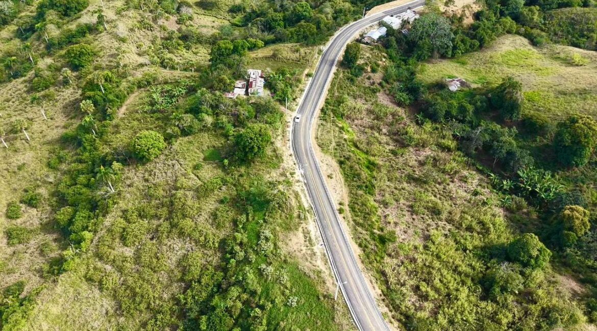 Gobierno impulsa infraestructura en comunidades de la Sierra