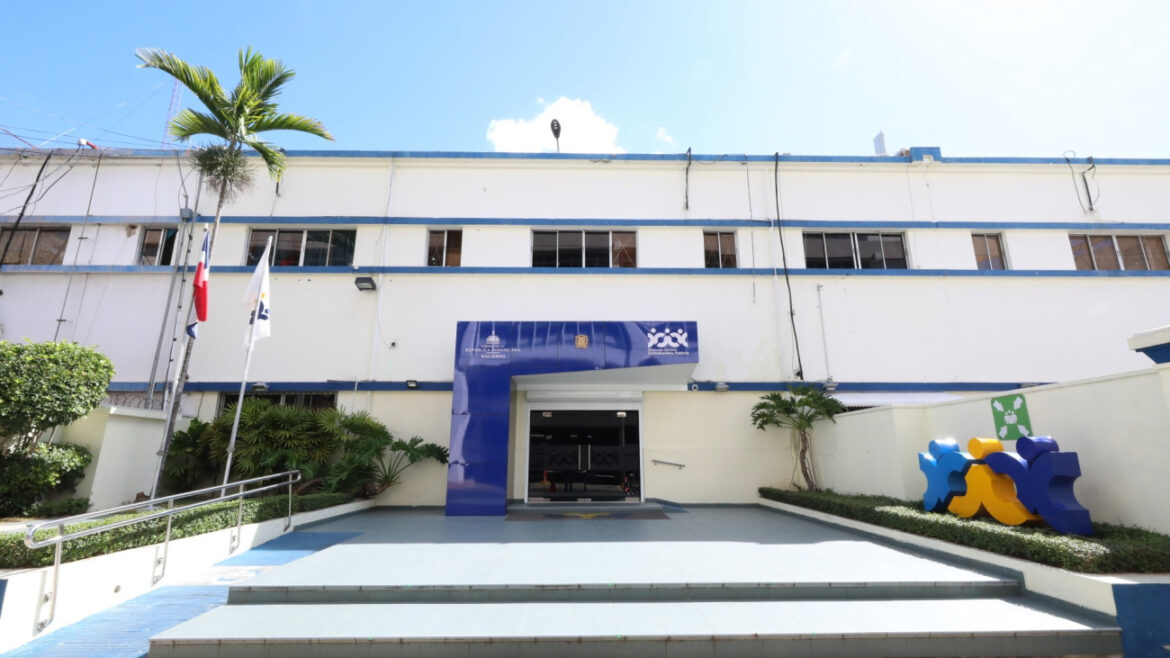 Compras y Contrataciones defiende legalidad de contratos del SNS