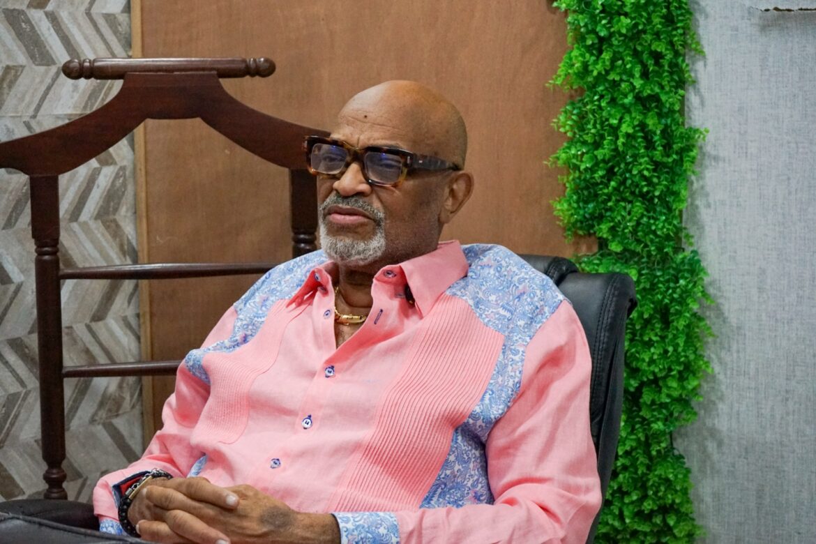 Nelson Javier: "La política aquí es un fraude"