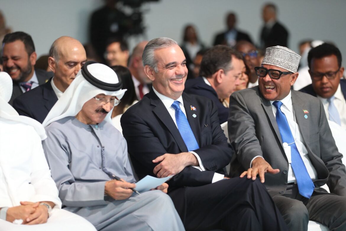 Abinader proyecta al país como eje logístico regional