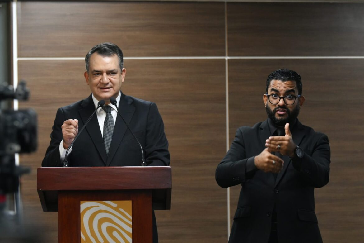 JCE presenta calendario electoral para las elecciones de 2028 y el Libro de Resultados Electorales 2024