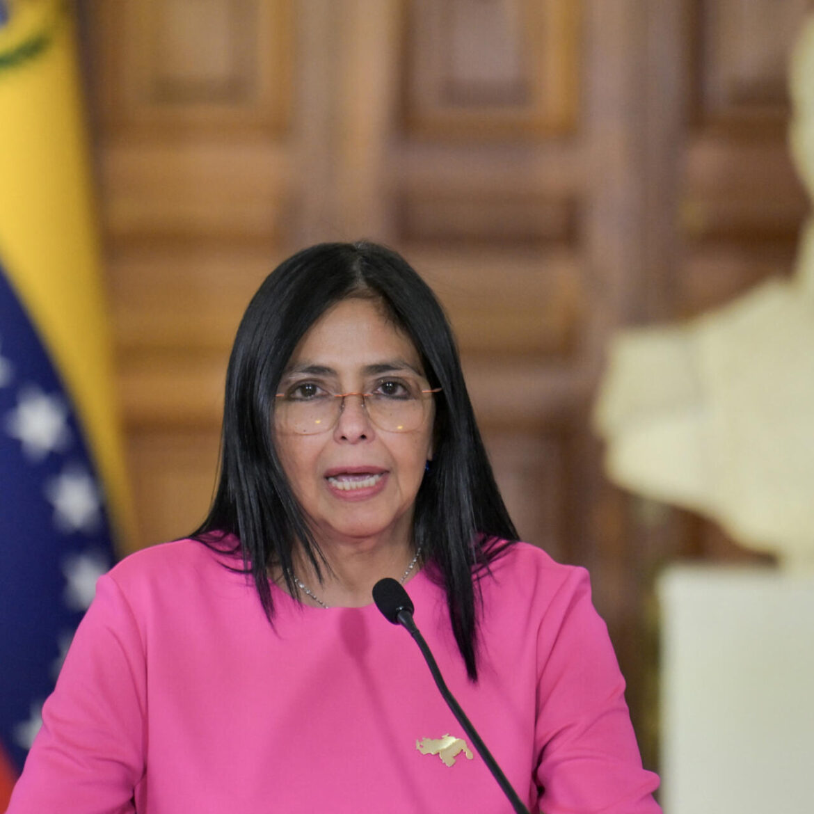 Delcy acusa sabotaje tras paro parcial en Caracas