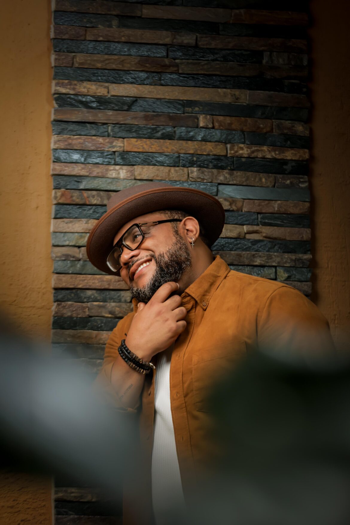 Moa Cabrera fortalece su proyección musical con lanzamiento de videoclip