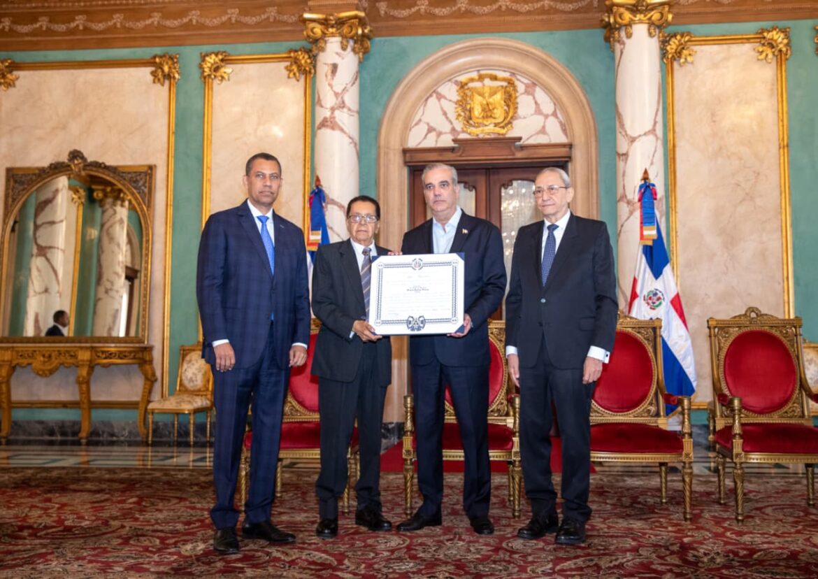 Gobierno dominicano honra al asesinado periodista Orlando Martínez