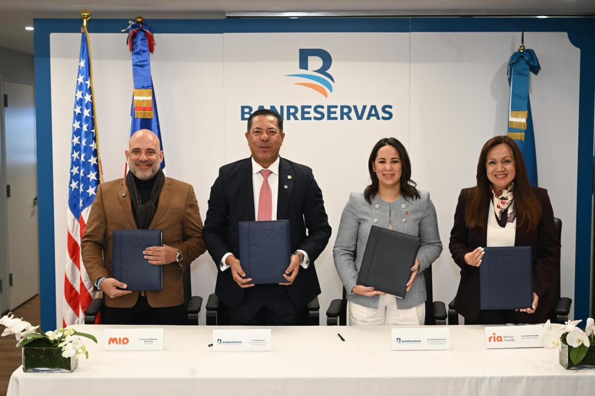 Banreservas, MIO y Ria Money Transfer anuncian alianza para fortalecer remesas