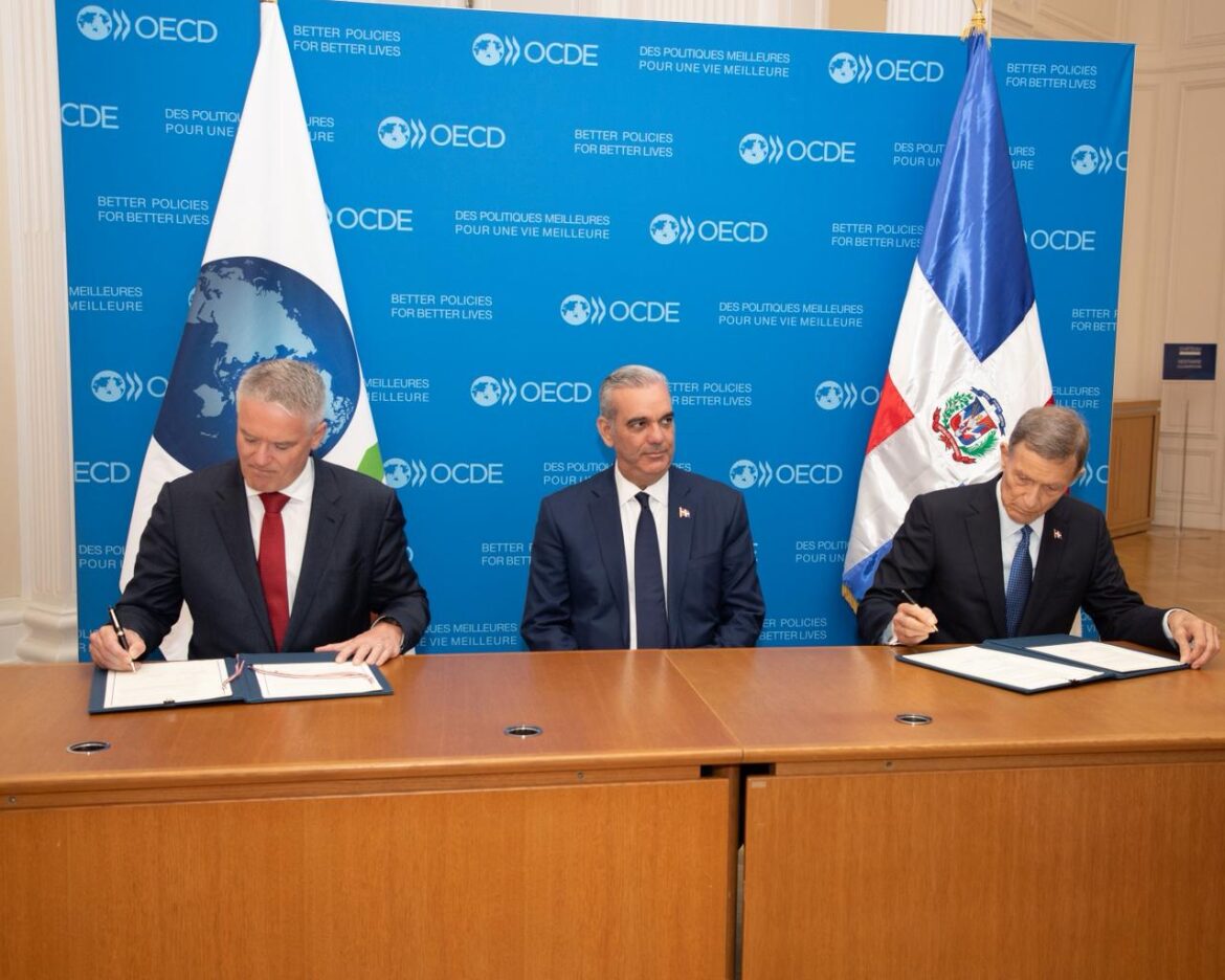 República Dominicana formaliza acercamiento a la OCDE con firma de Memorando de Entendimiento