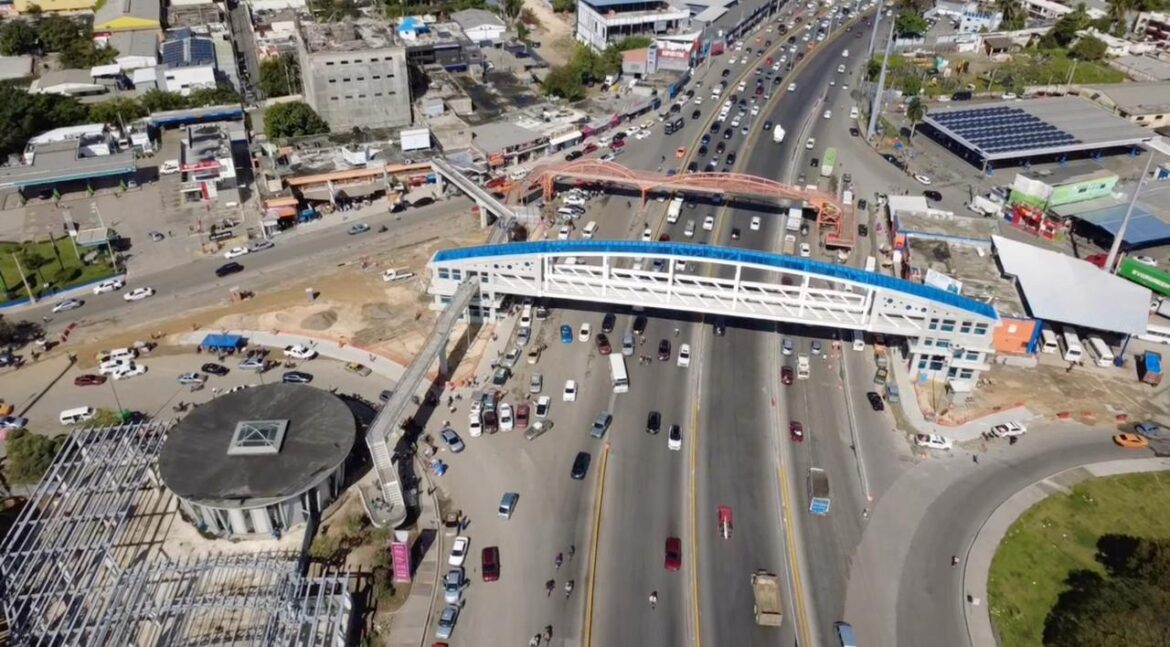 Anuncian desvío por retiro del viejo puente peatonal en el Kilómetro 9