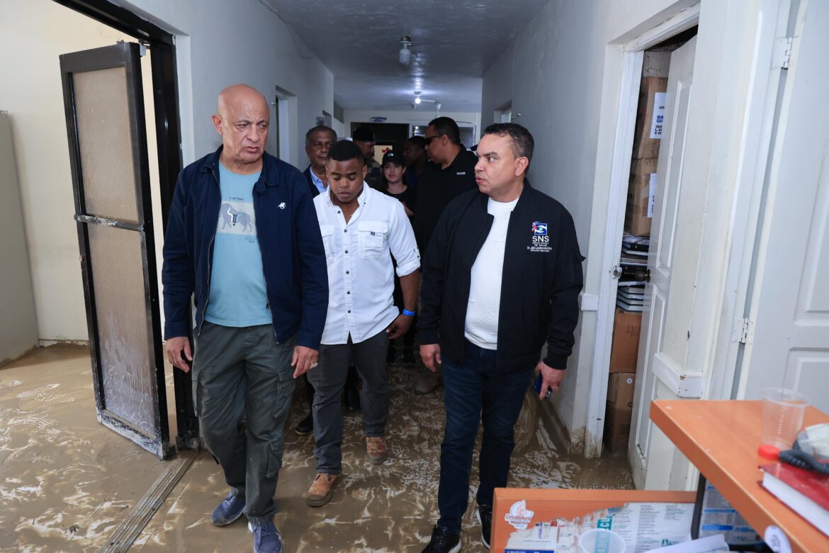 SNS interviene hospital en Puerto Plata tras daños por lluvias y activa respuesta de emergencia