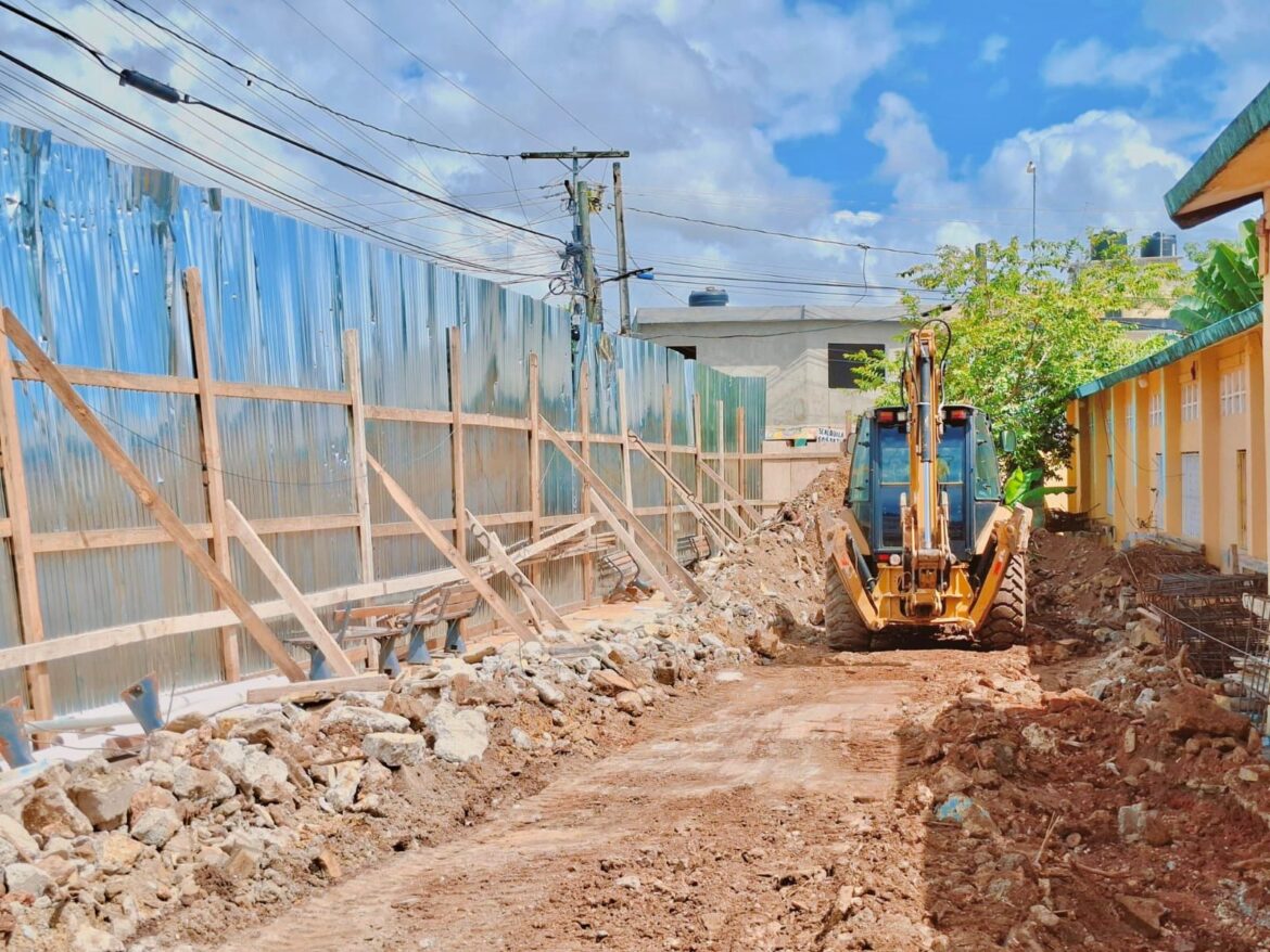 12 escuelas resultan afectadas por las lluvias