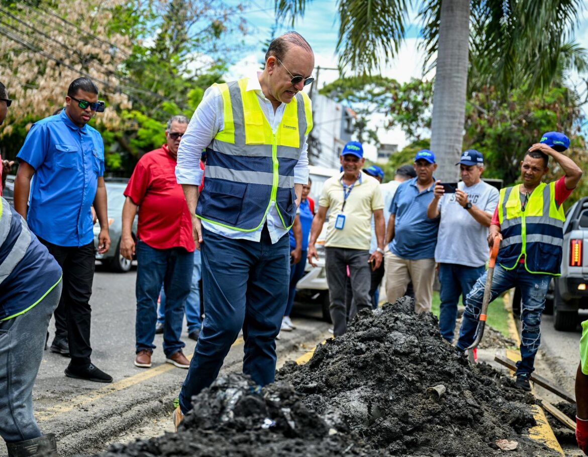 Alcaldía de Santiago intensifica limpieza preventiva para evitar inundaciones