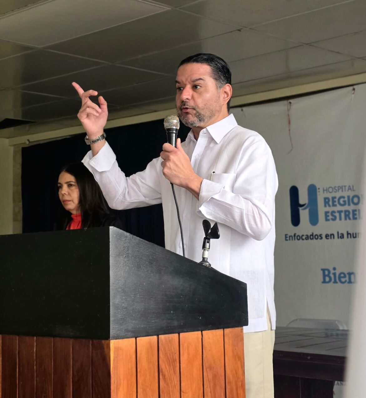 Usan nombre de director Salud Pública para estafar