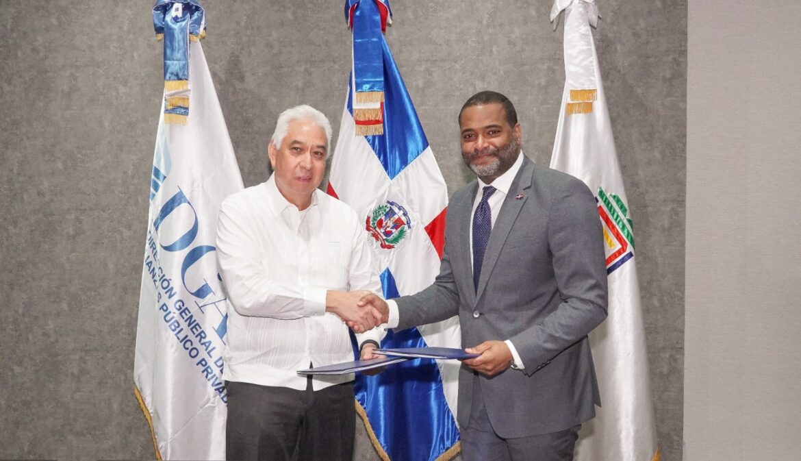 Firman acuerdo para formación en alianzas público-privadas