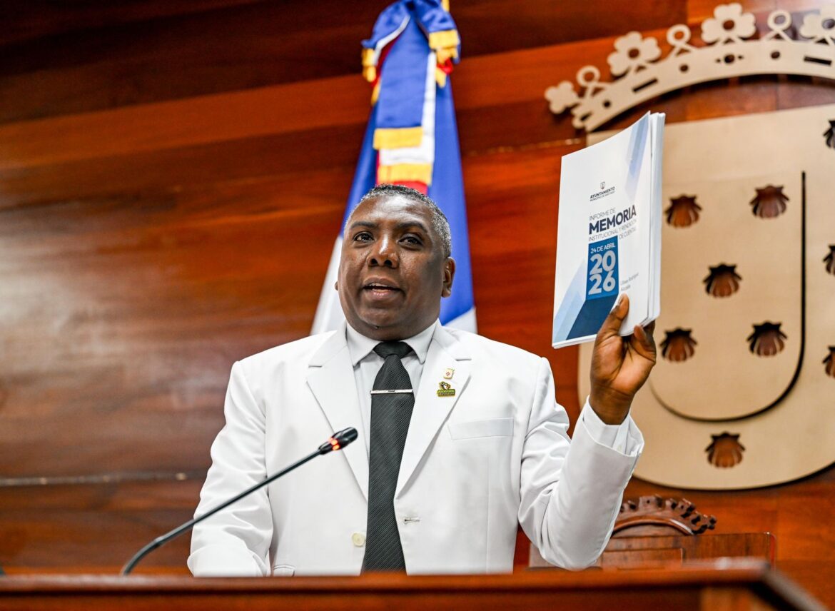 Ratifican a Cholo D’ Óleo como presidente del Concejo de Regidores de Santiago