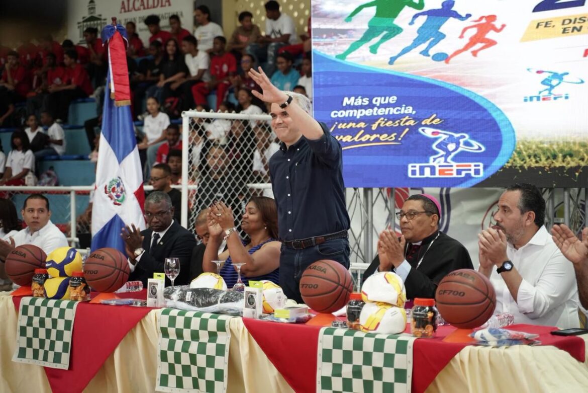 De Camps llama a formar en valores desde el deporte en Juegos Diocesanos