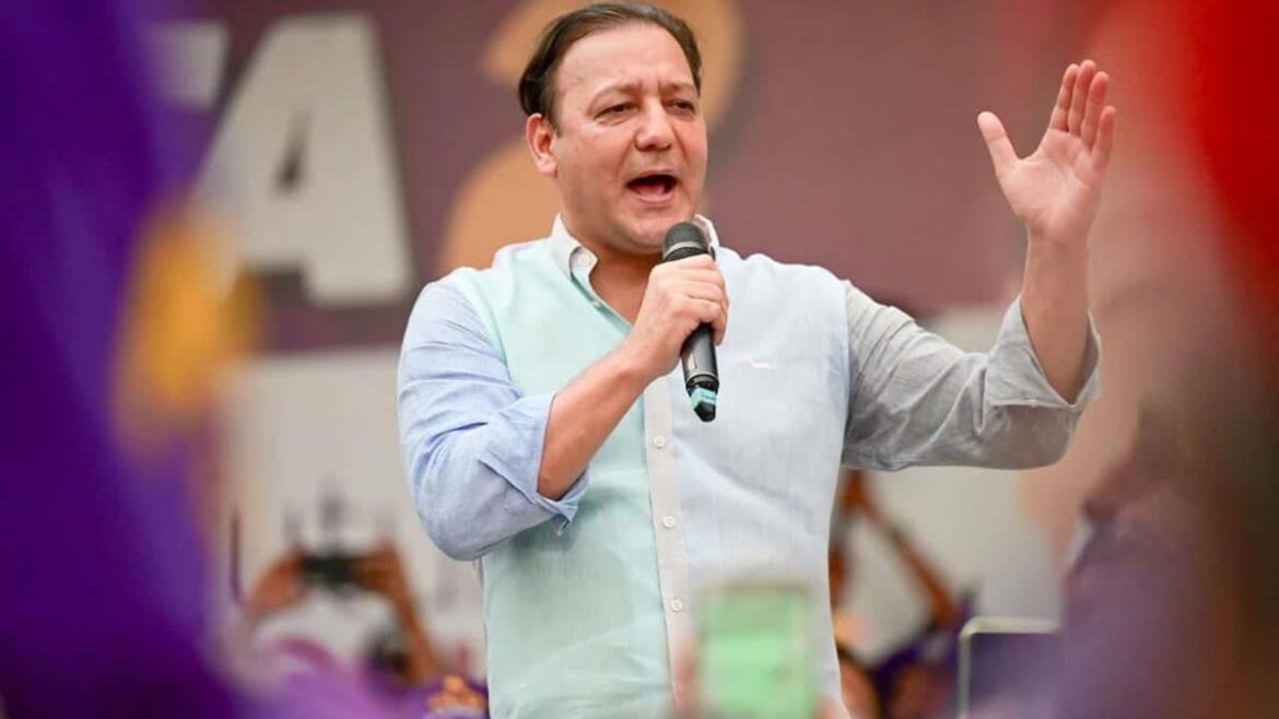 Abel dice que no promete, que él garantiza resultados