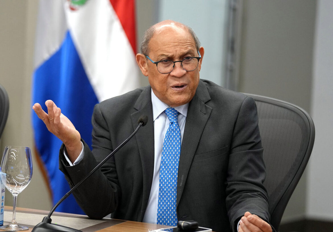Santos Badía afirma que no teme ser relevado del cargo