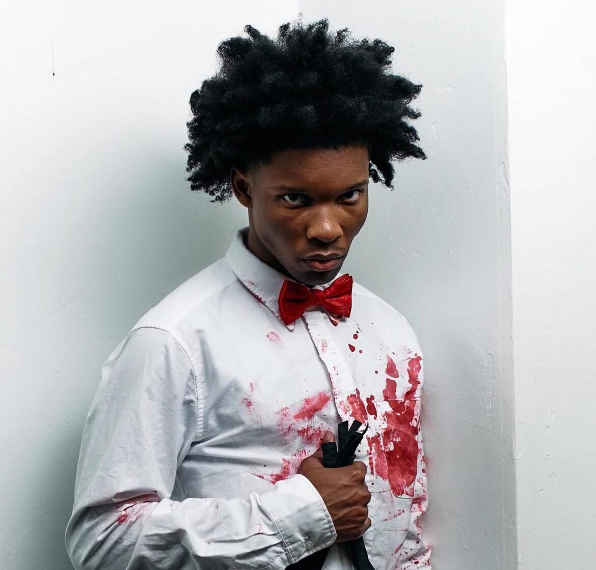 El rapero D4vd se declara inocente del cargo de asesinato de una menor hispana en EE.UU.