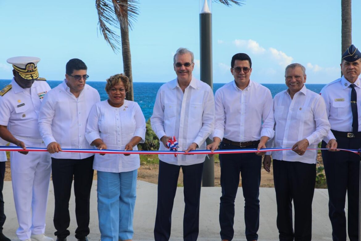 Abinader y Collado inauguran segunda etapa del malecón de Santo Domingo Este