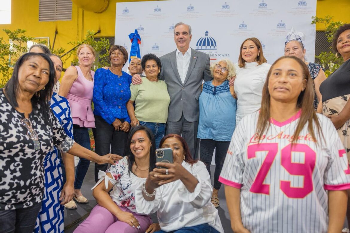 Abinader inicia entrega del Bono Madre 2026 para más de un millón de mujeres