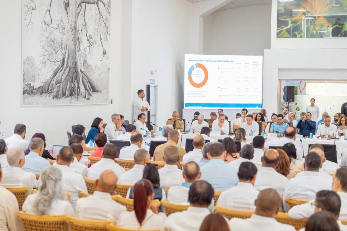 Compromiso Santiago presenta cinco prioridades al Consejo de Gobierno