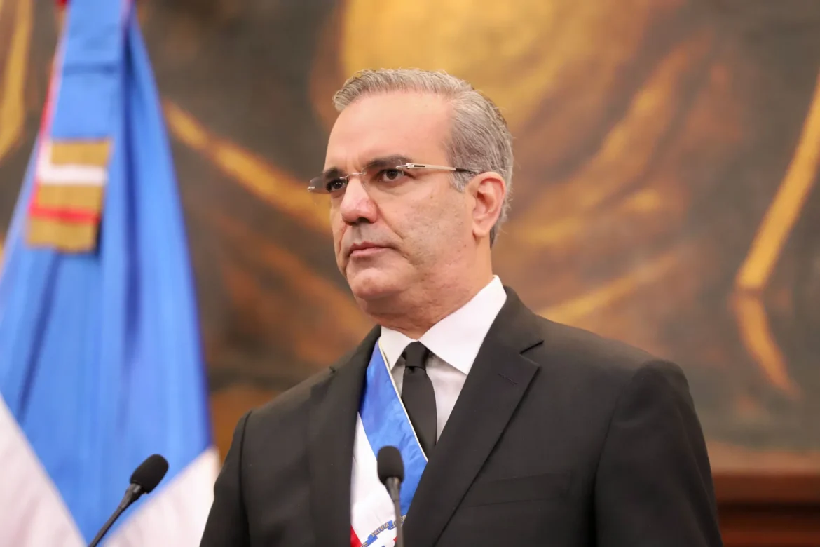 Abinader mantiene aprobación positiva, pero el gabinete recibe castigo ciudadano