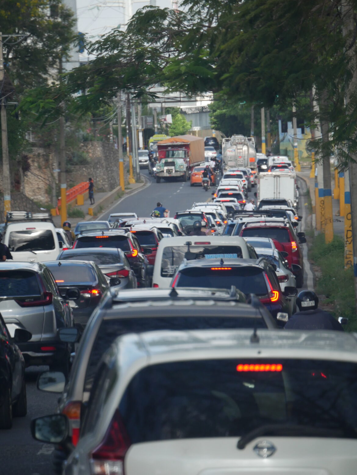 Tapones lideran las quejas del transporte, según encuesta