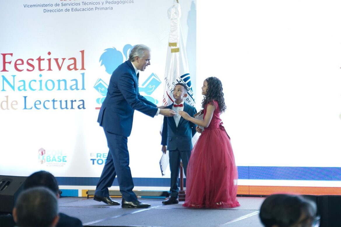 Ministerio de Educación celebra Festival Nacional de Lectura del Primer Ciclo de Primaria