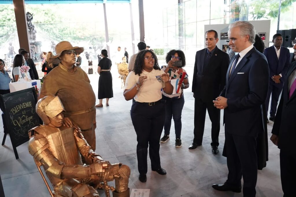 Inaugura muestra nacional de la Modalidad en Artes en el Teatro Nacional