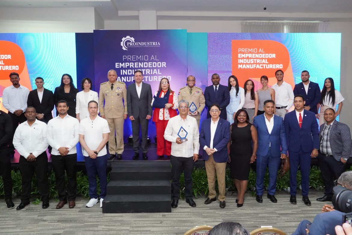 Proindustria distingue proyectos innovadores con más de RD$1.7 millones durante premio al emprendedor industrial manufacturero 2026