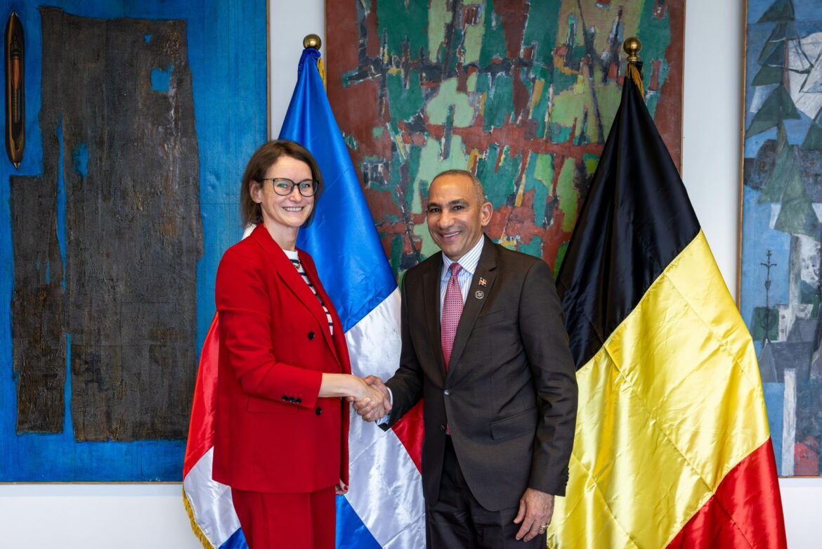 RD y Bélgica firman acuerdo para reforzar seguridad marítima contra el narcotráfico