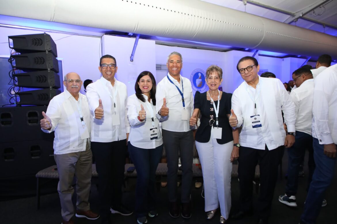 Cueto valora reunión del Comité Nacional y destaca unidad, institucionalidad y compromiso con el desarrollo del país