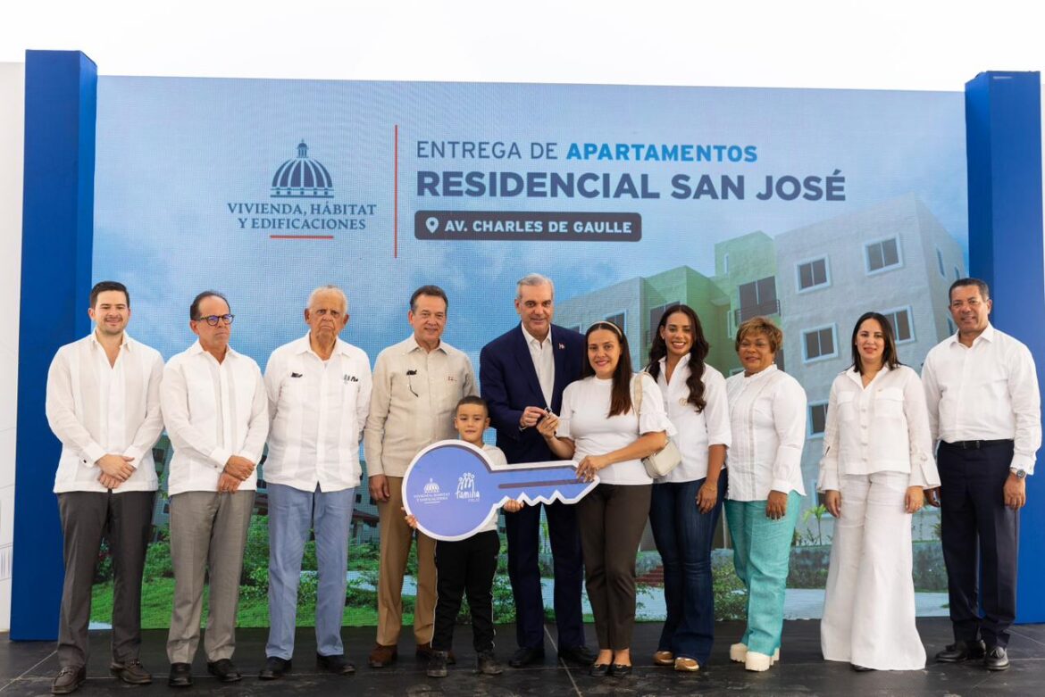 Ministro Ito Bisonó: más de 1,300 dominicanos ya construyen una nueva historia desde Urbanización San José
