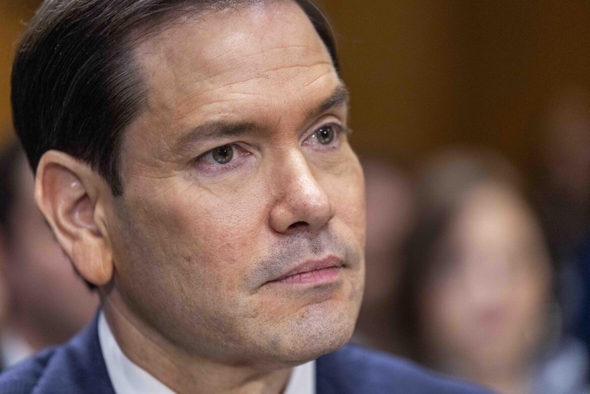 Marco Rubio afirma que nunca ha visto a Trump quedarse dormido en una reunión