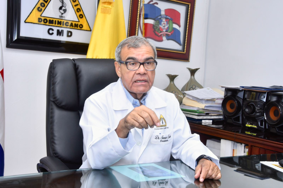 Expresidente del CMD, Senén Caba, llama a enfrentar en las calles reforma a la Seguridad Social