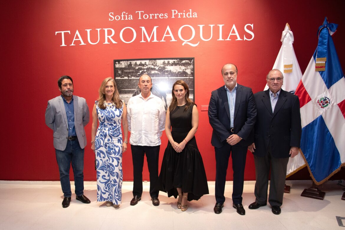 Sofía Torres Prida inaugura Tauromaquias en el Museo de Arte Moderno