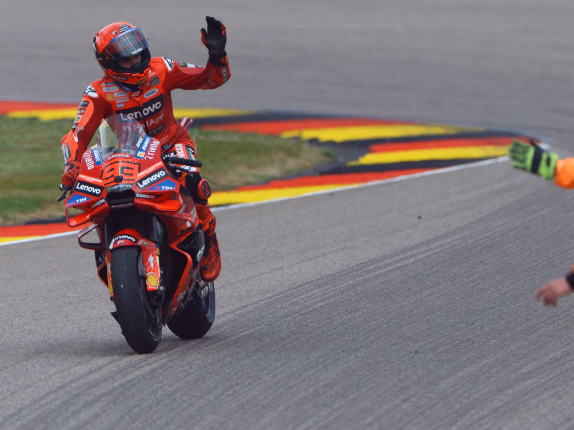 Marc Márquez lidera prácticas del GP de Alemania; Guevara y Pratama dominan Moto2 y Moto3