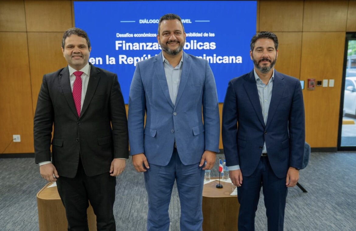 Egresados de BARNA lanzan iniciativa para impulsar diálogo sobre principales desafíos nacionales