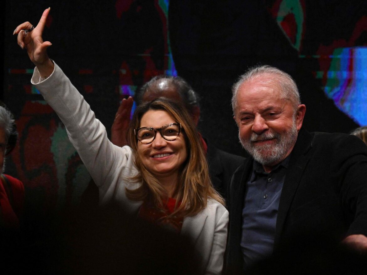 Esposa de Lula descarta aspirar a la Presidencia de Brasil