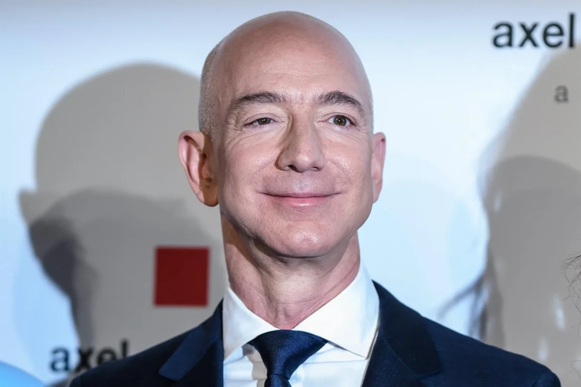Jeff Bezos estaría cerca de convertirse en accionista del Liverpool