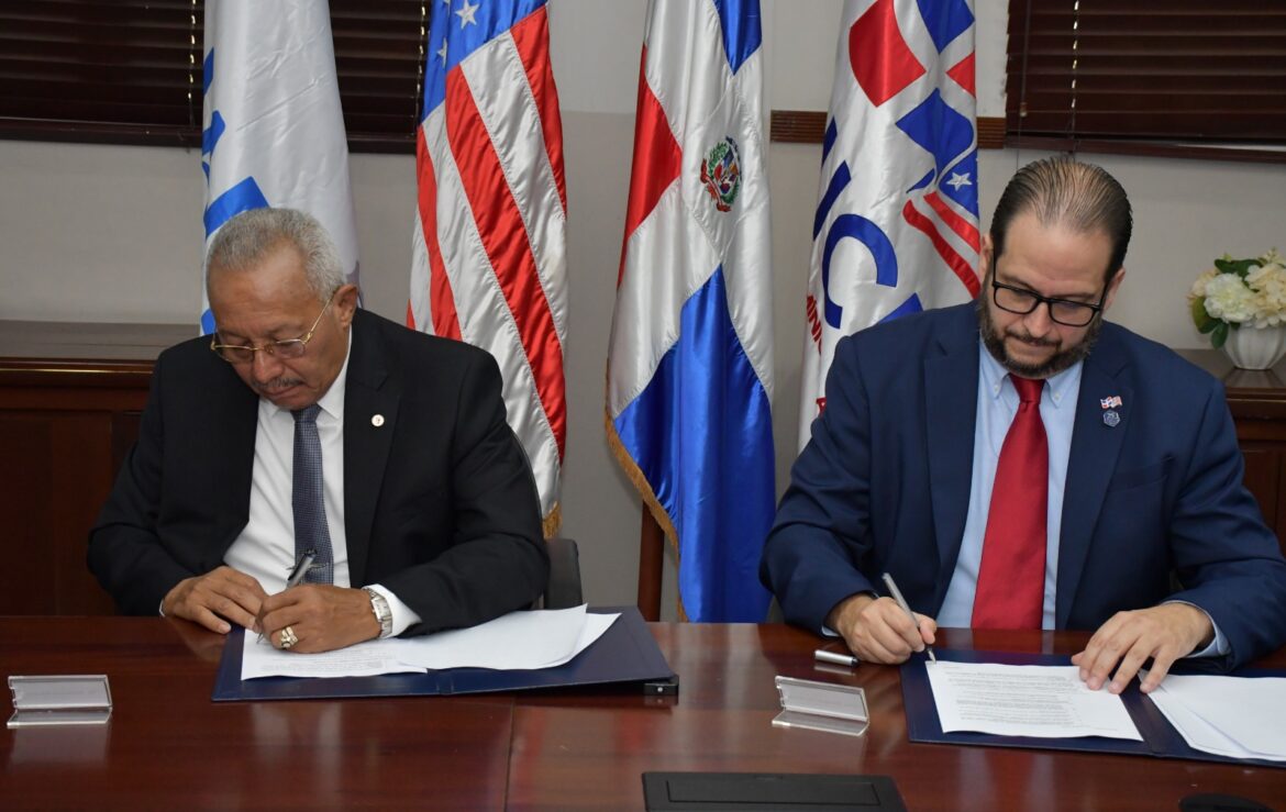 ONAPI y Universidad Dominico Americana firman acuerdo para la apertura de un Centro de Apoyo a la Tecnología e Innovación (CATI)