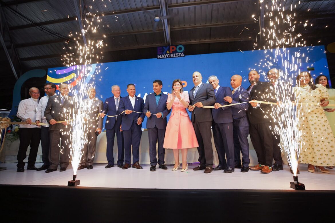 Raquel Peña destaca el aporte del comercio de San Francisco de Macorís al desarrollo del Nordeste