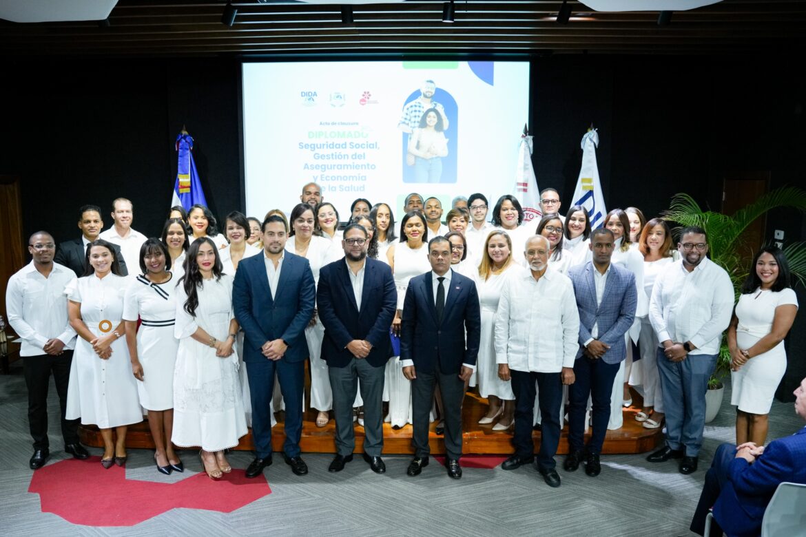 DIDA e INTEC gradúan profesionales formados en diplomado sobre Seguridad Social y aseguramiento en salud
