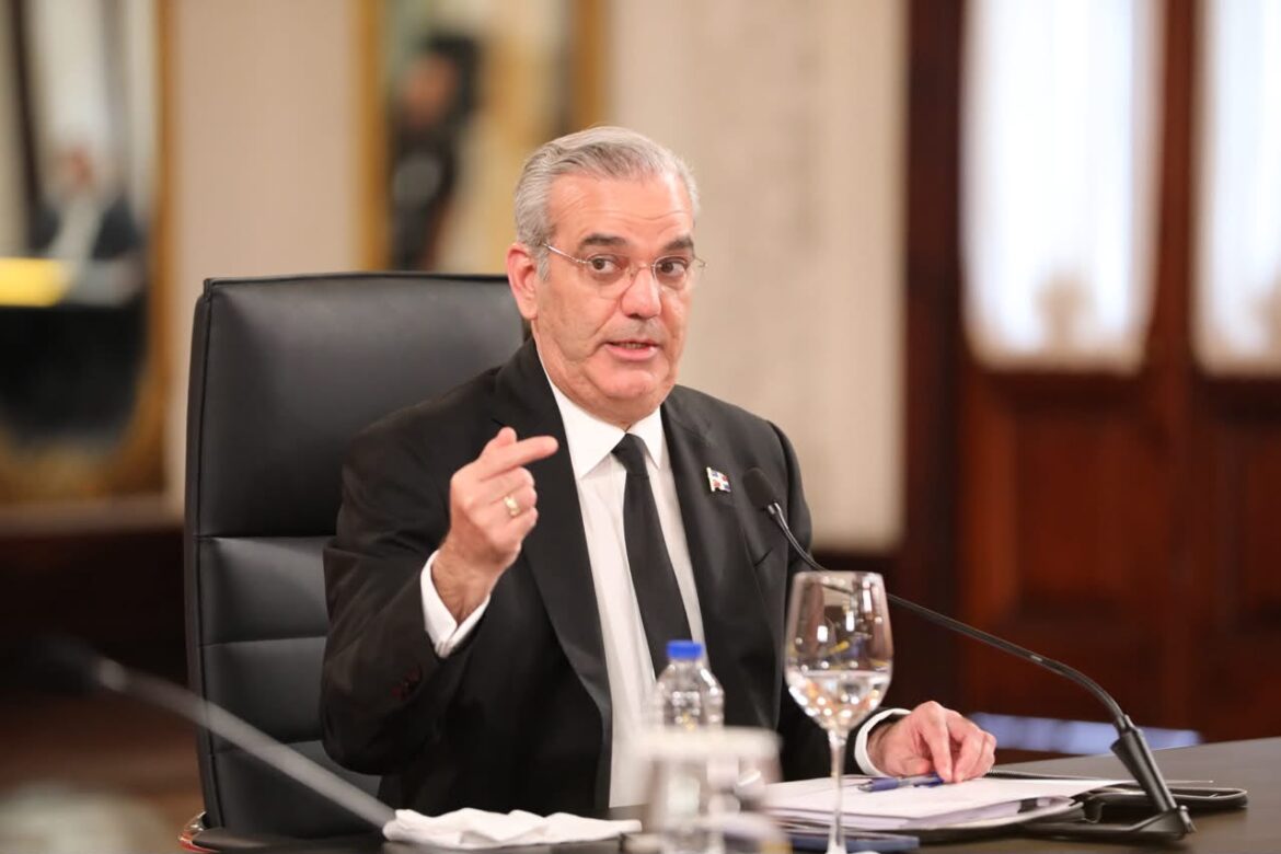 Gobierno destaca que la tasa de pobreza monetaria bajó 2.8 puntos este año con respecto a 2025