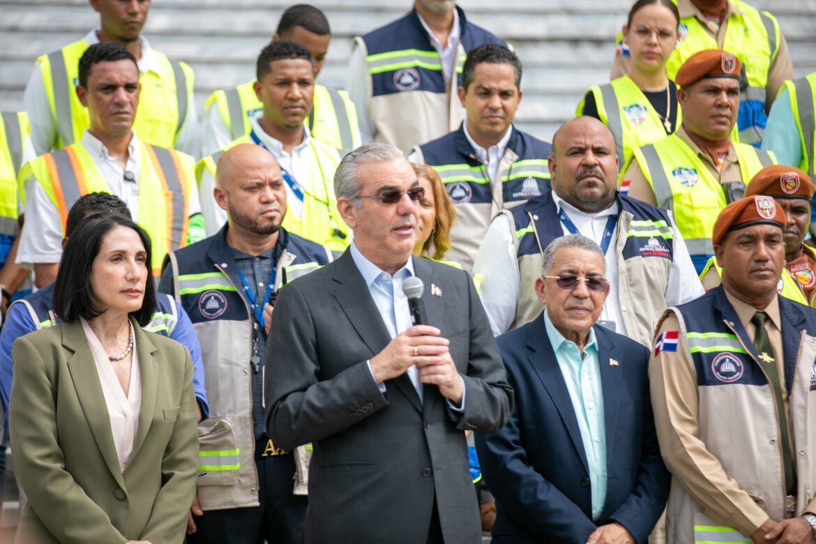 Presidente Abinader felicita al COE e instituciones públicas y privadas por coordinación del Simulacro Nacional