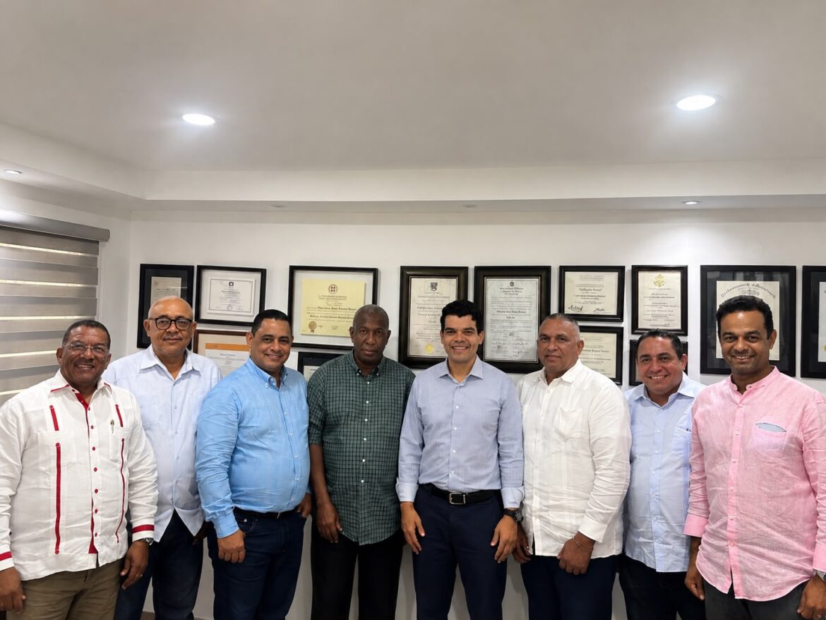 Proyecto de Wellington Arnaud incorpora cinco exdiputados de cara al proceso interno del PRM