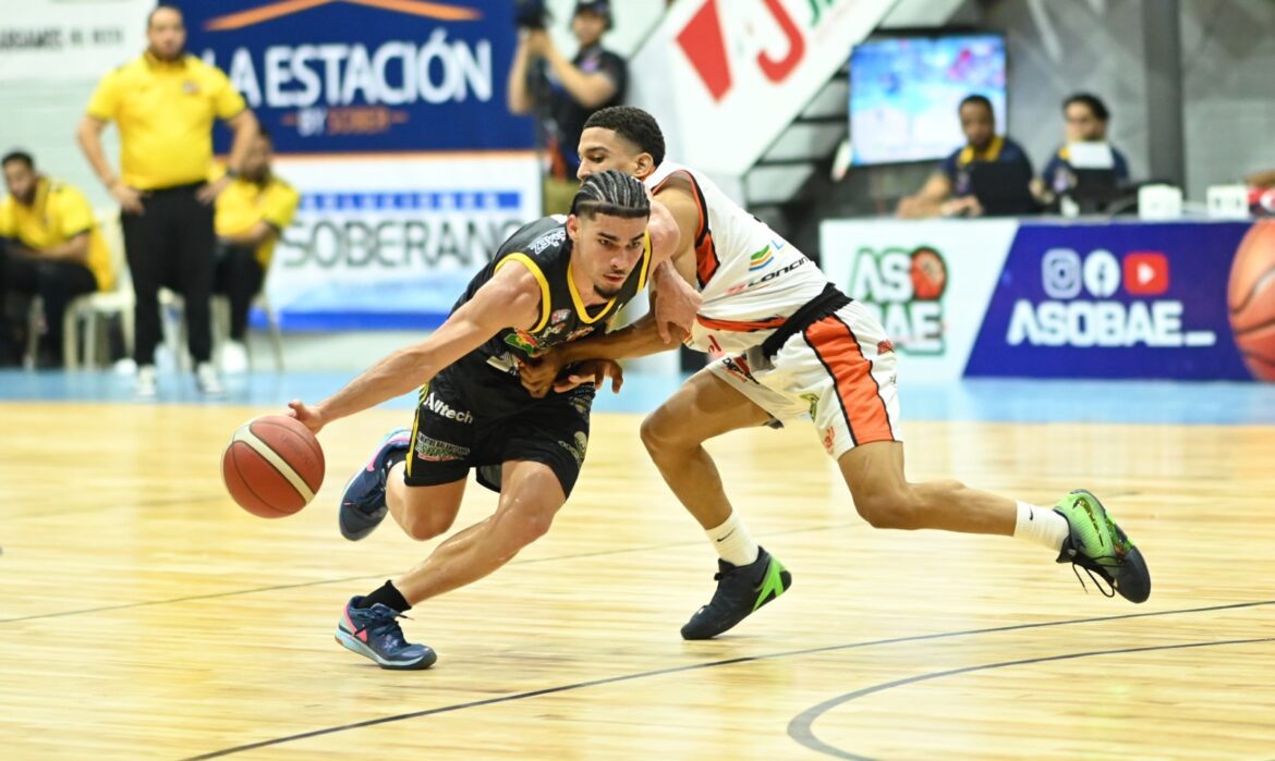 Don Bosco queda a una victoria de ganar la serie regular del baloncesto de Espaillat